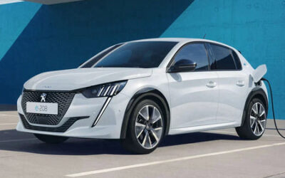 Comment recharger une Peugeot e-208 sur une prise domestique : ce qu’il faut savoir